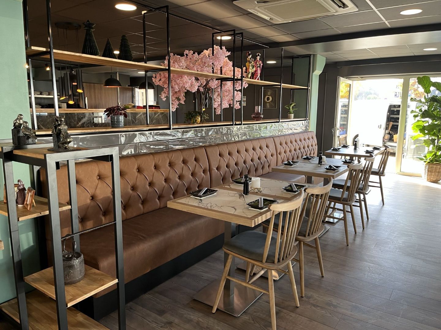 loże do restauracji na wymiar - trendy restauracyjne 2025