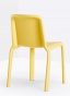 Żółte krzesło dziecięce do lokali gastronomicznych 